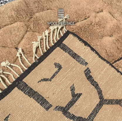 AZAGHAR rug close-up showing the finished edge, fringe, and woven backing